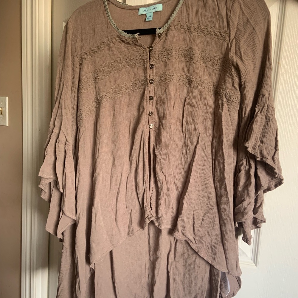 She + Sky Brown Relaxed Ruffled Tunic